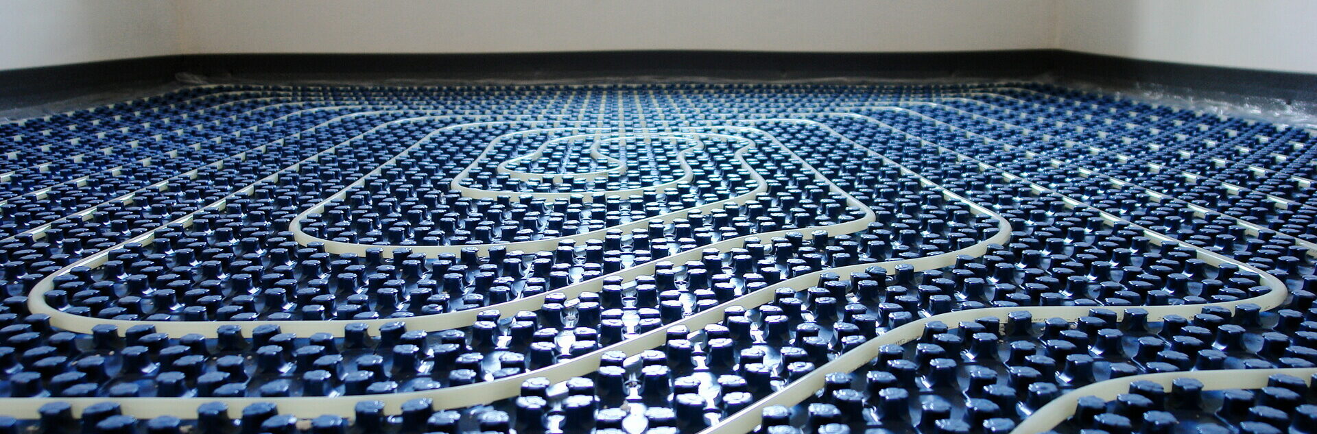 Wand- und Fußbodenheizung